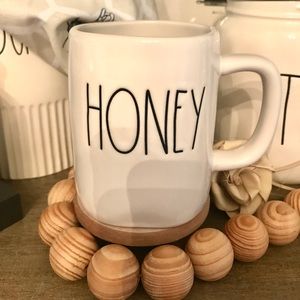 Rae Dunn Honey mug
